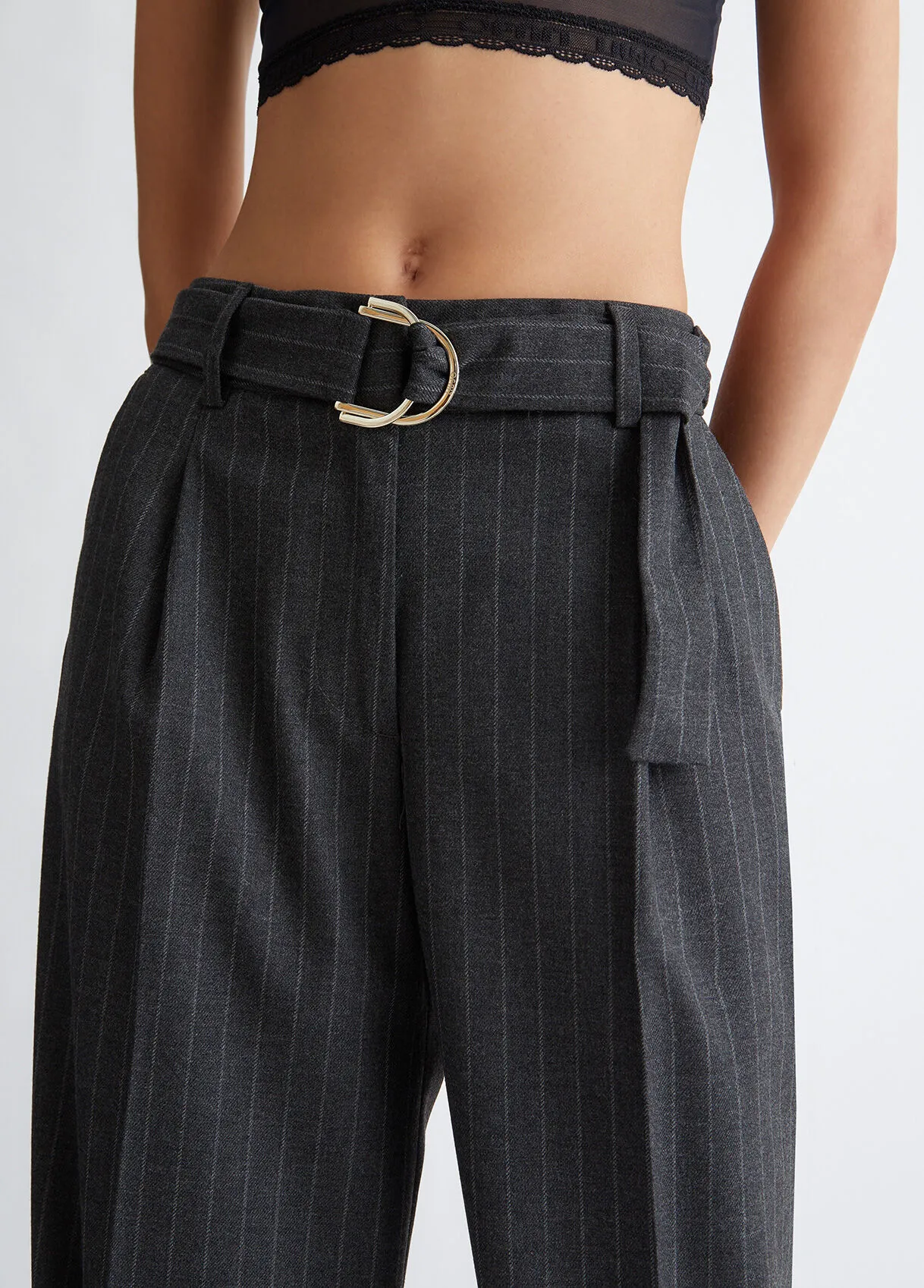 Pantaloni a palazzo