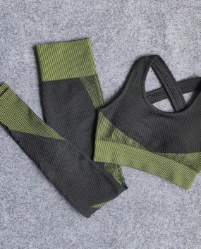 Plus Size Set da yoga senza cuciture Abbigliamento da palestra per donna Abbigliamento sportivo Reggiseno per il fitness Top Leg