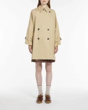 Trench doppiopetto beige reversibile in gabardina di cotone antigoccia con cappa interna logata