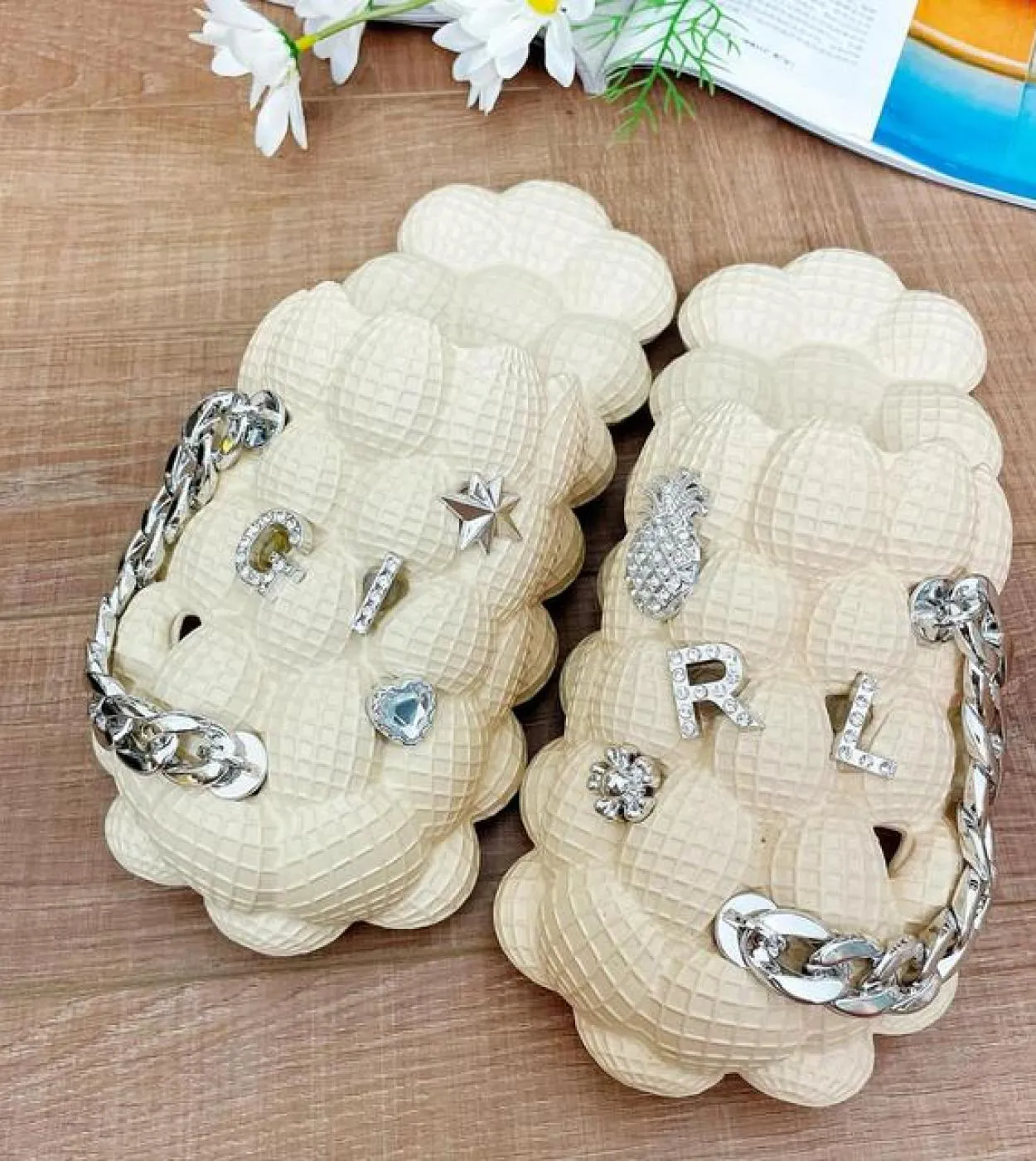 Uni Summer Slides For Women Outdoor Pantofole a punta chiusa Bubble Massage Litchi Sandali Coppie Fashion Designer Shoes Men